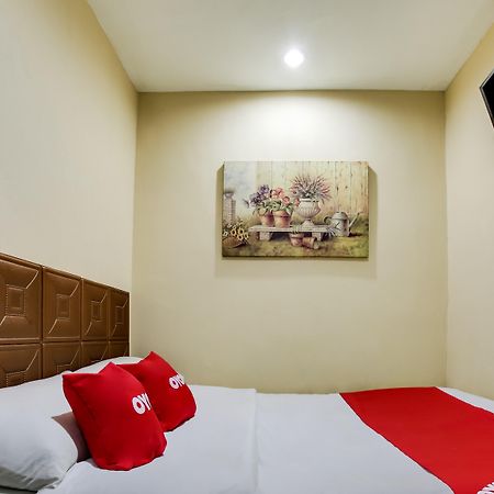 Oyo 43927 Sassana Hotel Куала-Лумпур Экстерьер фото