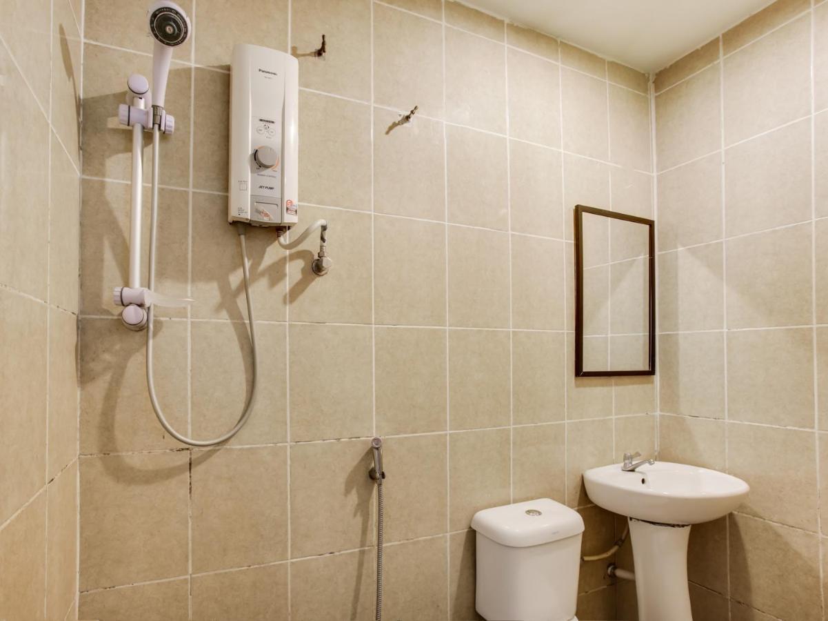 Oyo 43927 Sassana Hotel Куала-Лумпур Экстерьер фото
